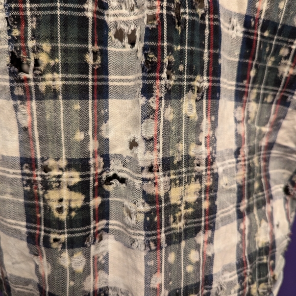 Grunge Bleached & Distressed Flannel - Picture 3 of 5